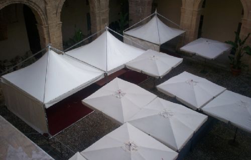 Gazebo e ombrelloni